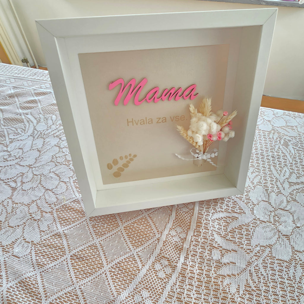 Personaliziran okvir s suhim cvetjem